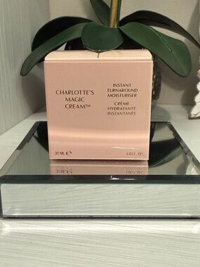 Charlotte’s Magic Cream Instant Turnaround Moisturiser